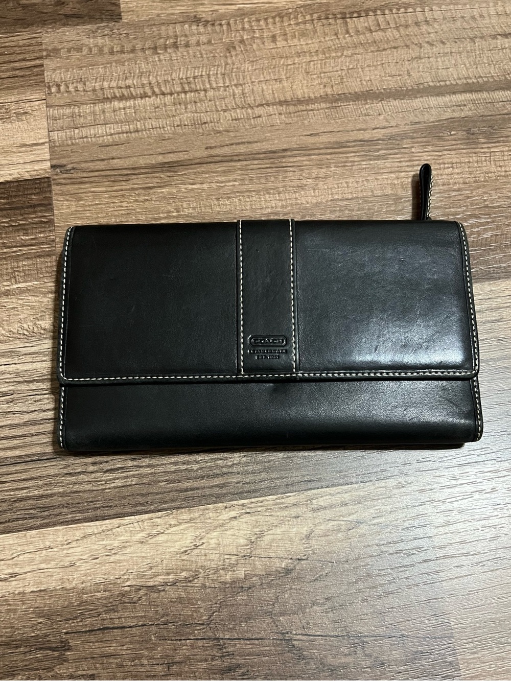 Vintage Coach Hampton Black Leather Zip Trifold Wallet